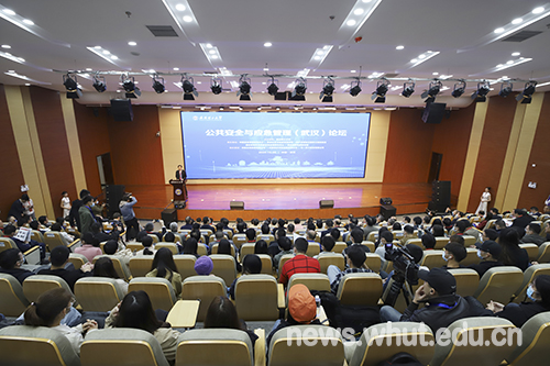 杨爱东,湖北省科技厅副厅长葛琳,湖北省人民政府参事李鸿朗,梁华东